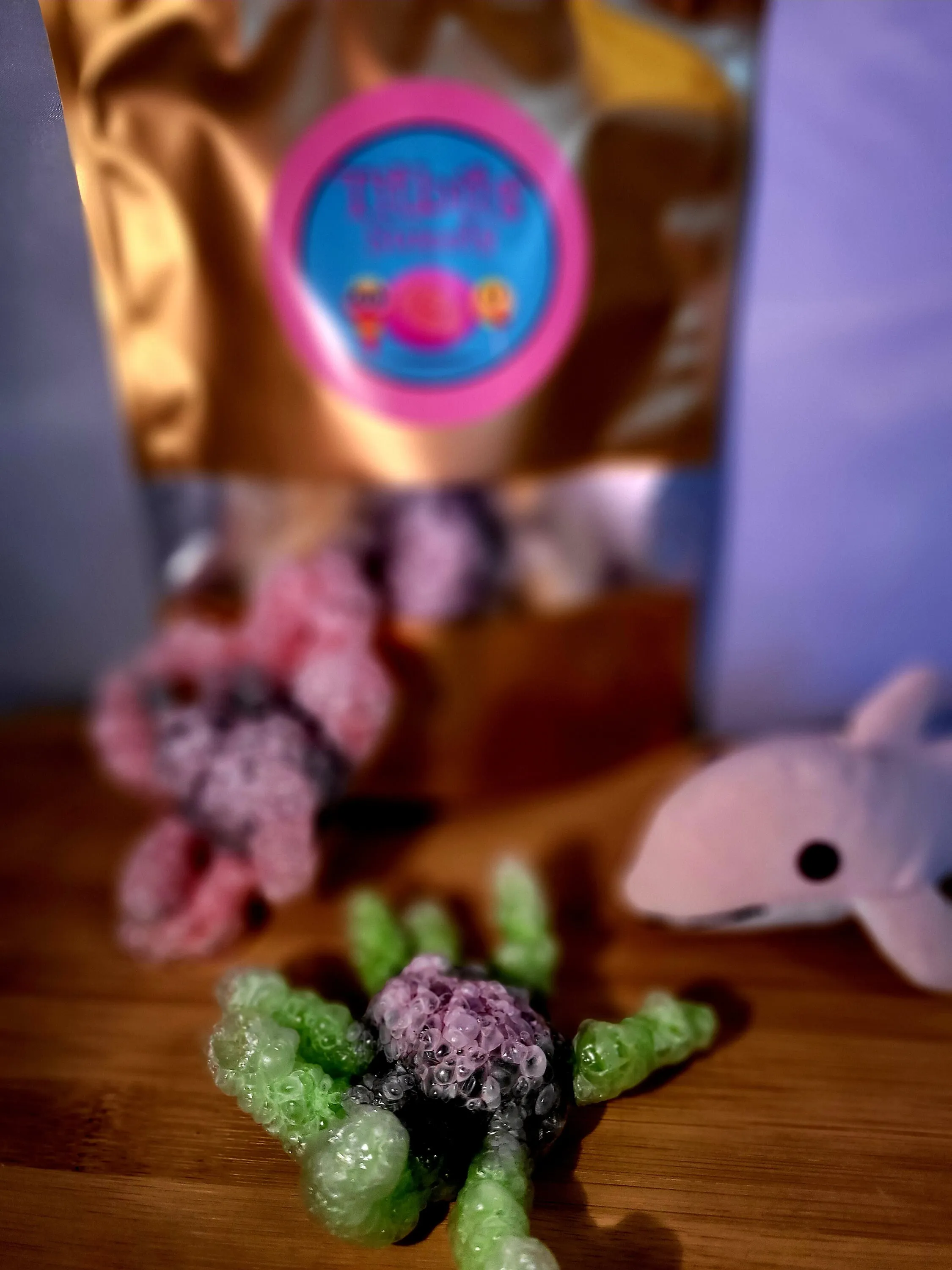 15642 tarantula feeding