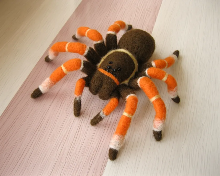 15690 wool roving for tarantula